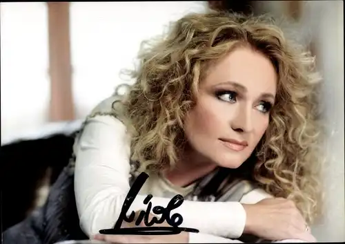 Ak Sängerin Nicole, Portrait, Autogramm, Album Mitten ins Herz