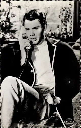 Ak Schauspieler und Sänger Peter Kraus, Portrait mit Telefon