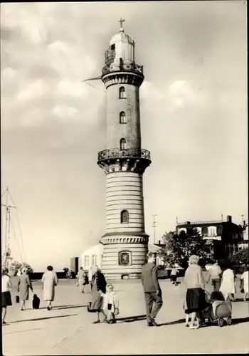 Ak Ostseebad Warnemünde Rostock, Strandpromenade, Leuchtturm