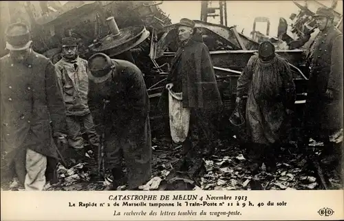 Ak Melun Seine et Marne, Catastrophe de Melun, 4 Novembre 1913, La recherche des lettres