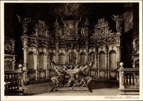 Ak Bückeburg, Schlosskirche, Innenansicht, Altarseite