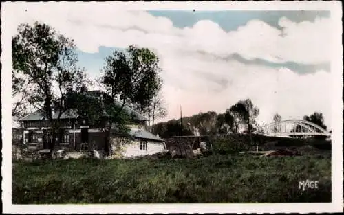 Ak Fargniers Aisne, Vue vers le Pont de la Frette