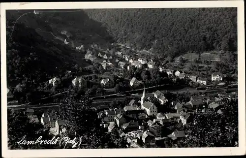 Ak Lambrecht in der Pfalz, Panorama, Blick über den Ort