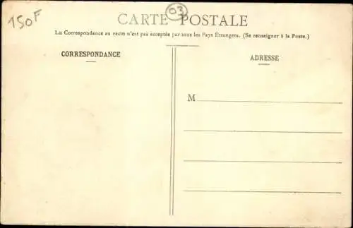 Ak Lurcy Lévis Lévy Allier, Place de la Liberté, Kirche, flanierende Menschen