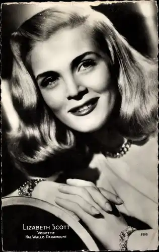 Ak Schauspielerin Lizabeth Scott, Portrait