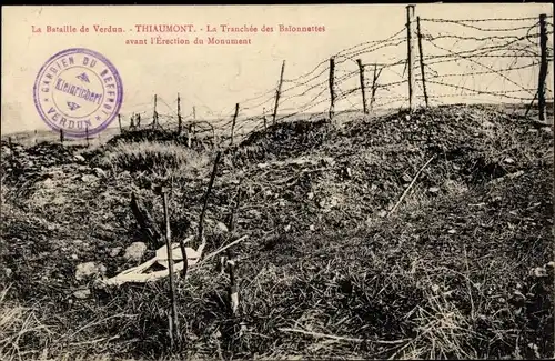 Ak Verdun Meuse, Thiaumont, La Tranchee des Balonnettes avant l'Erection du Monument
