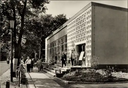 Ak Ostseebad Boltenhagen, Neues Einkaufszentrum, Straßenpartie