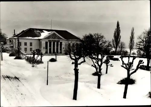 Ak Ostseebad Heringsdorf auf Usedom, Kulturhaus im Winter