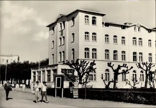 Ak Ostseebad Warnemünde Rostock, FDGB-Erholungsheim "Meer des Friedens"