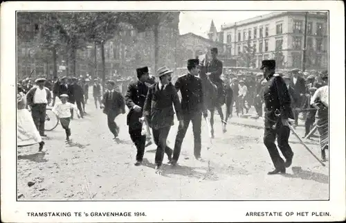 Ak 's Gravenhage Den Haag Südholland, Tramstaking, Passanten