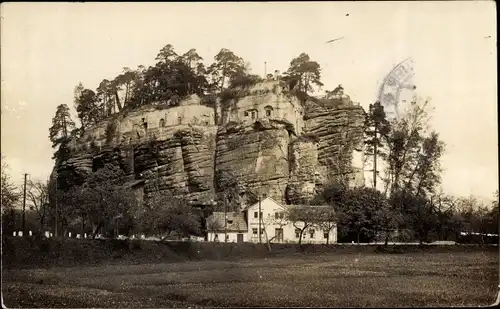 Foto Ak Sloup v Čechách Bürgstein Region Reichenberg, Felsen, Gebäude