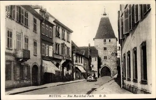 Ak Mutzig Elsass Bas Rhin, Rue Marechal-Foch