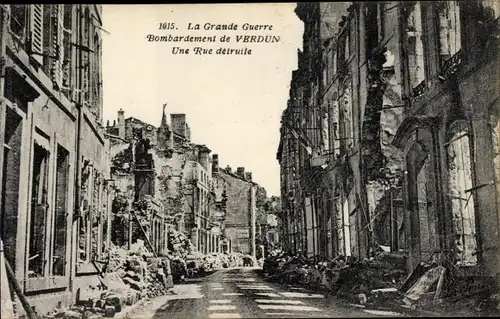 Ak Verdun Lothringen Meuse, Bombardement, une rue detruite, Kriegszerstörungen, I WK