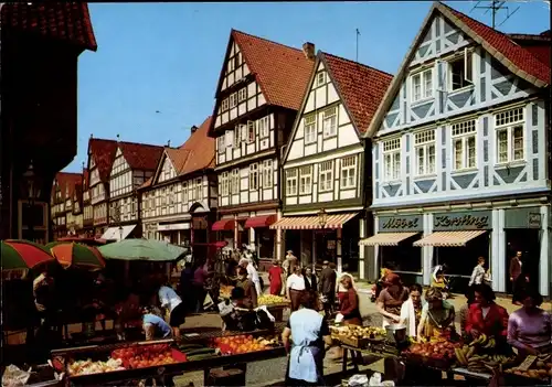 Ak Celle in Niedersachsen, Fußgängerviertel Schuhstraße mit Markt am Brandplatz