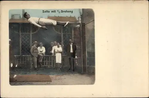 Ak Salto mit 1/2 Drehung, Turmspringer, Kunstspringer
