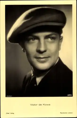 Ak Schauspieler Victor de Kowa, Portrait, Mütze, Ross