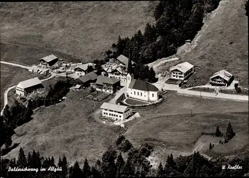 Ak Balderschwang im Allgäu, Fliegeraufnahme, Straßenpartie