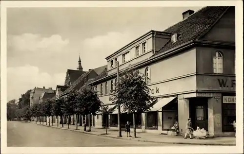 Ak Bad Wilsnack in der Prignitz, Ernst Thälmann Straße, Geschäft, Konsum