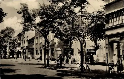 Ak Wittenberge an der Elbe Prignitz, belebte Bahnstraße