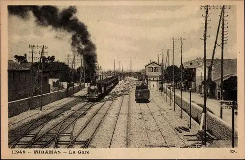 Ak Miramas Bouches du Rhône, La Gare, Eisenbahn