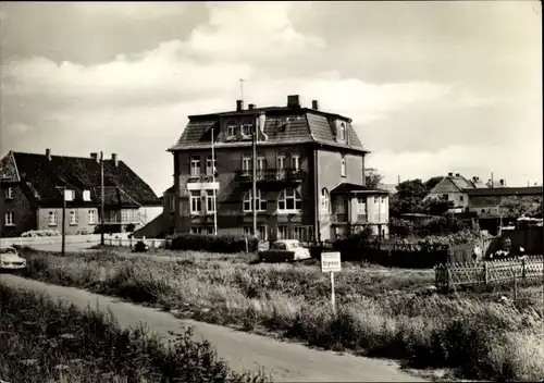 Ak Börgerende Rethwisch an der Ostsee, Betriebsferienheim Strandschloss