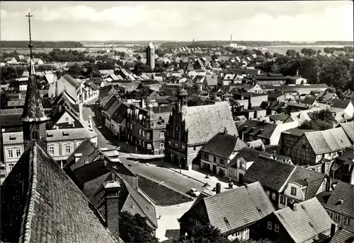 Ak Grimmen in Vorpommern, Ansicht vom Kirchendach aus