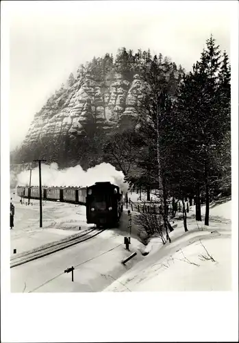 Ak Oybin in Sachsen, Zittauer Gebirge im Winter, Die Schmalspurbahn, Dampflok