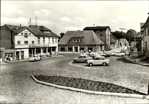 Ak Klütz in Mecklenburg, Blick über den Marktplatz