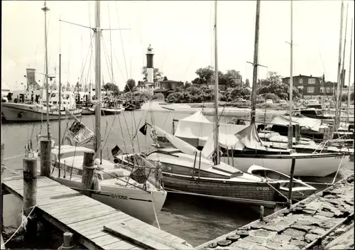 Ak Timmendorf auf der Insel Poel, Boote im Hafen