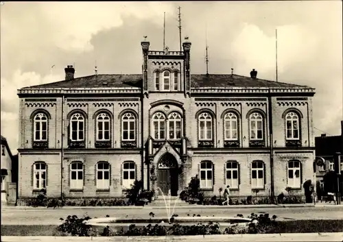 Ak Brüel in Mecklenburg, Rathaus