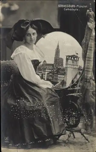 Ak Strasbourg Straßburg Elsass Bas Rhin, Münster, Cathedrale, Elsässerin in Tracht, Spinnrad