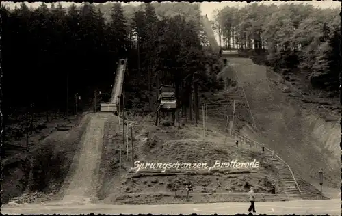 Foto Ak Brotterode Trusetal in Thüringen, Sprungschanzen