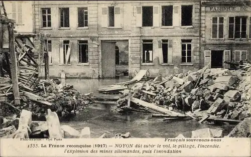 Ak Noyon Oise, L'Incencie, L'Explosion des mines allemandes