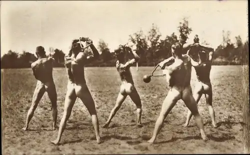 Foto Sportschulung, nackte Männer beim Turnen, Verlag der Schönheit Serie 132, H. Surén