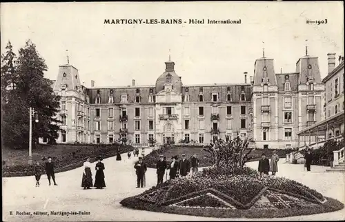 Ak Martigny les Bains, Lothringen, Vosges, Hotel International, Außenansicht