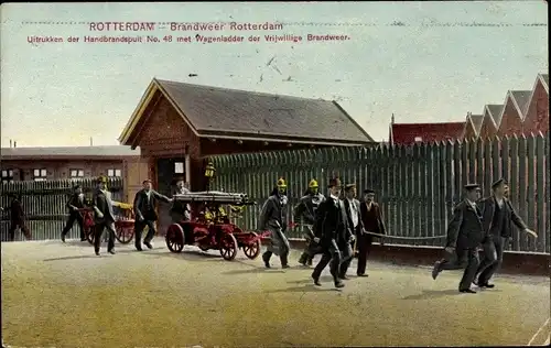 Ak Rotterdam Südholland Niederlande, Brandweer, Uitrukken der Handbrandspuit No. 48