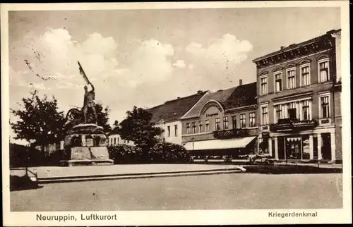 Ak Neuruppin in Brandenburg, Kriegerdenkmal