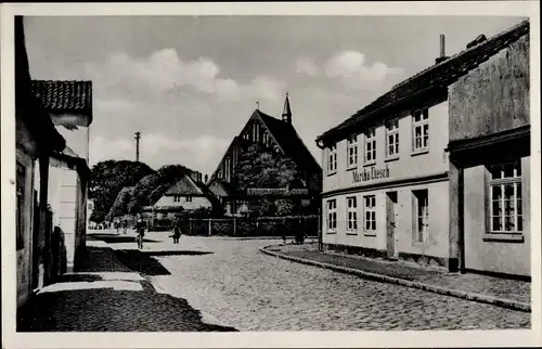 Ak Wiek auf Rügen, Straßenpartie, Martha Uresch, Kirche