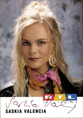 Ak Schauspielerin Saskia Valencia, Portrait, Autogramm, RTL
