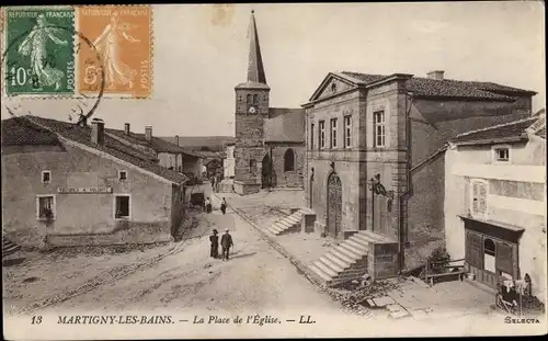 Ak Martigny les Bains Lothringen Vosges, Place de l'Eglise, Kirche, Kirchplatz
