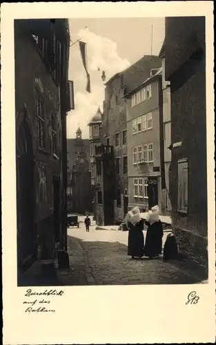 Ak Marburg an der Lahn, Durchblick auf das Rathaus