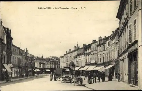 Ak Bar Le Duc Meuse, Rue Entre deux Ponts, Kutsche