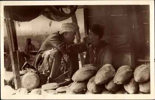 Ak Scenes et Types, Metiers et Activites Indigenes, Barbier Arabe