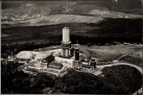 Ak Niederreifenberg Schmitten im Taunus, Großer Feldberg, Fernseh- und UKW-Sender, Fliegeraufnahme