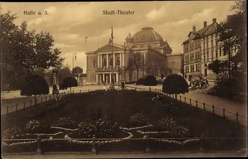 Ak Halle an der Saale, Stadttheater mit Vorplatz