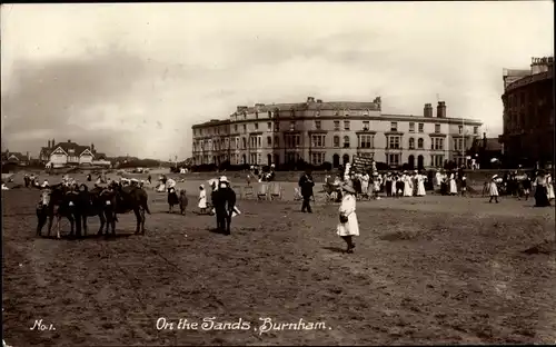Foto Ak Burnham on Sea Somerset England, On the Sands