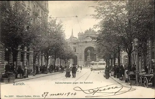 Ak Zürich Stadt Schweiz, Bahnhofstraße gegen den Bahnhof, Straßenbahn