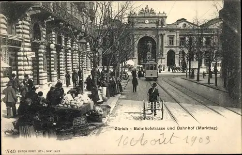 Ak Zürich Stadt Schweiz, Bahnhofstraße gegen den Bahnhof, Straßenbahn, Markttag