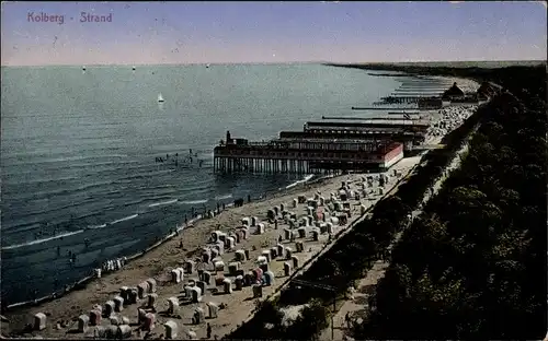 Ak Kołobrzeg Kolberg Pommern, Strand, Badeanstalten