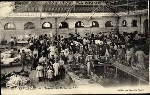 Ak Bar le Duc Meuse, L'Interieur des Halles